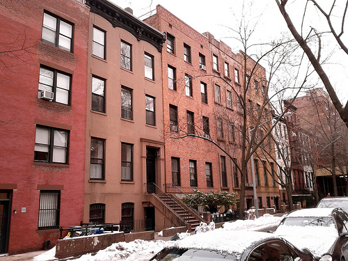 /blog/entries/2011/01/08/photo_tour_of_brooklyn_heights/row-houses-a0d97e202133.min.jpg